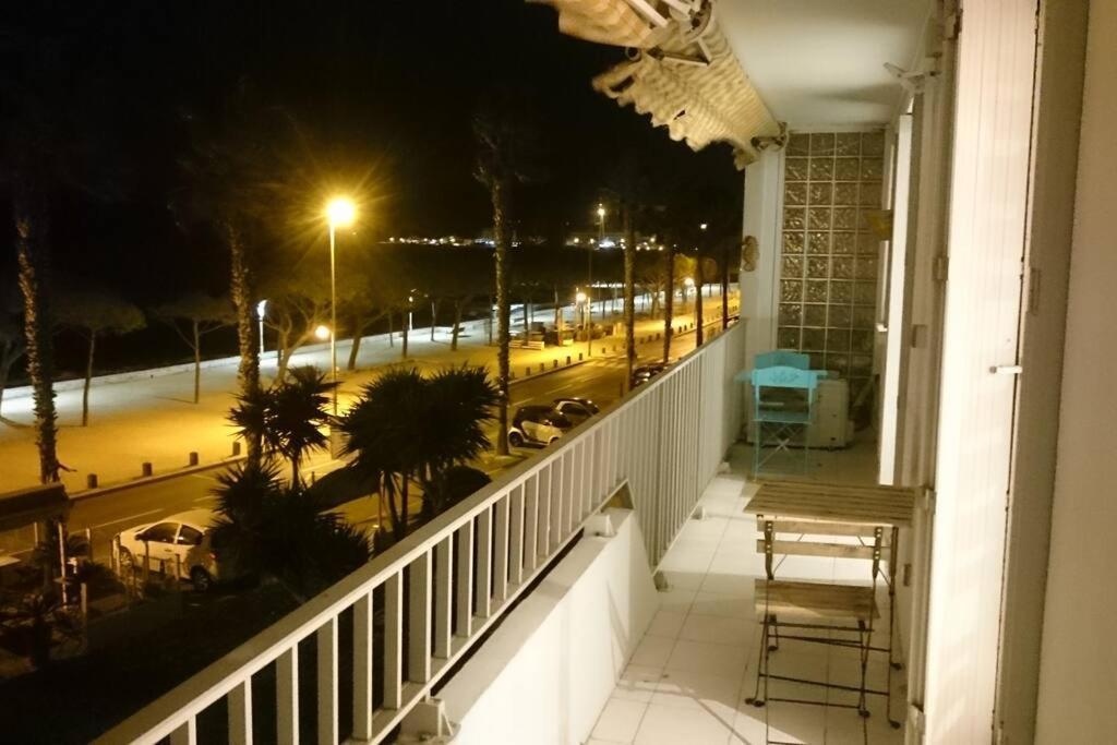 T3 Sur La Plage Vue Feerique Mer,Wifi, Parking Inclus , Clim La Ciotat Esterno foto