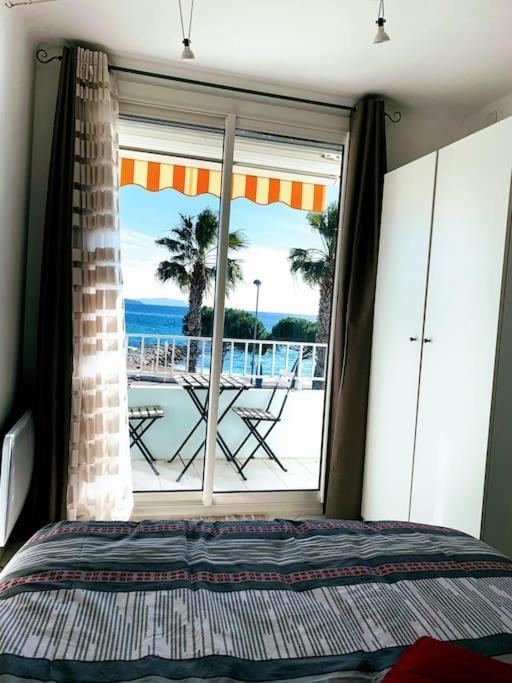 T3 Sur La Plage Vue Feerique Mer,Wifi, Parking Inclus , Clim La Ciotat Esterno foto