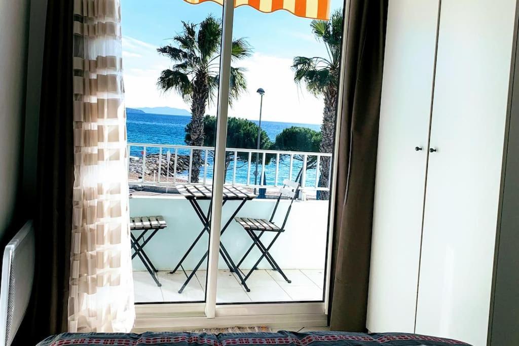 T3 Sur La Plage Vue Feerique Mer,Wifi, Parking Inclus , Clim La Ciotat Esterno foto