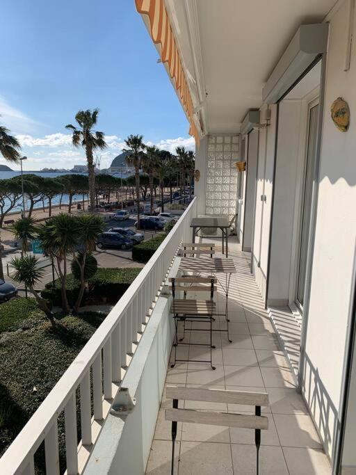 T3 Sur La Plage Vue Feerique Mer,Wifi, Parking Inclus , Clim La Ciotat Esterno foto