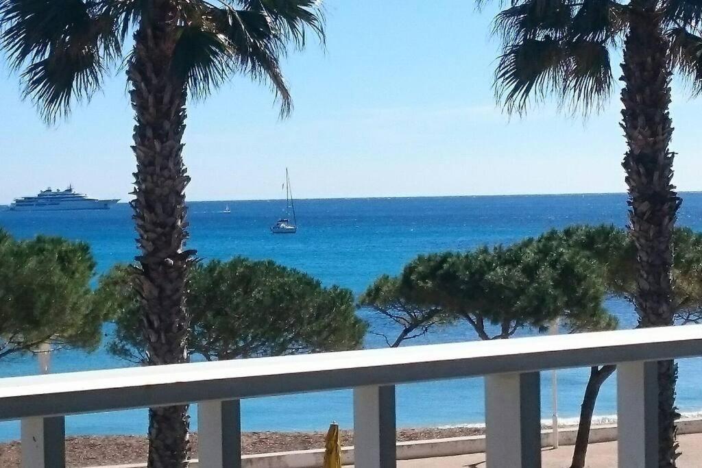 T3 Sur La Plage Vue Feerique Mer,Wifi, Parking Inclus , Clim La Ciotat Esterno foto