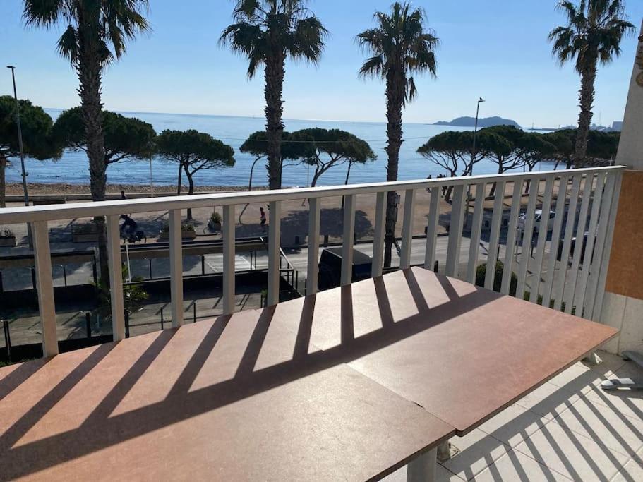 T3 Sur La Plage Vue Feerique Mer,Wifi, Parking Inclus , Clim La Ciotat Esterno foto